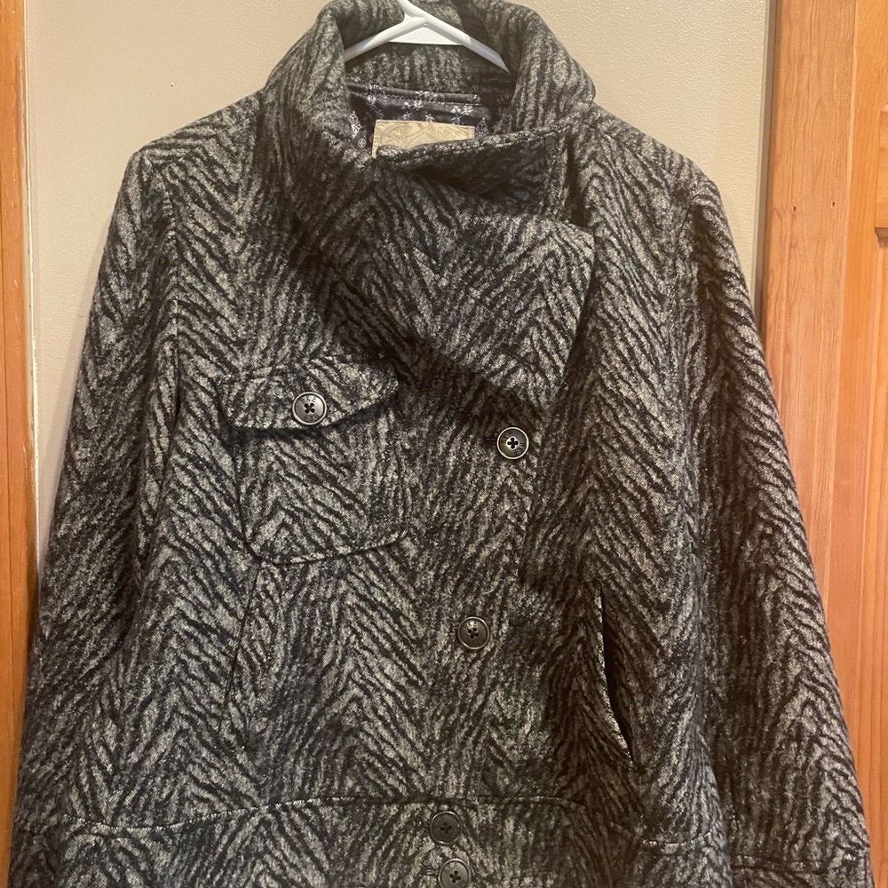 BKE Black and Gray Floral Lined Jacket